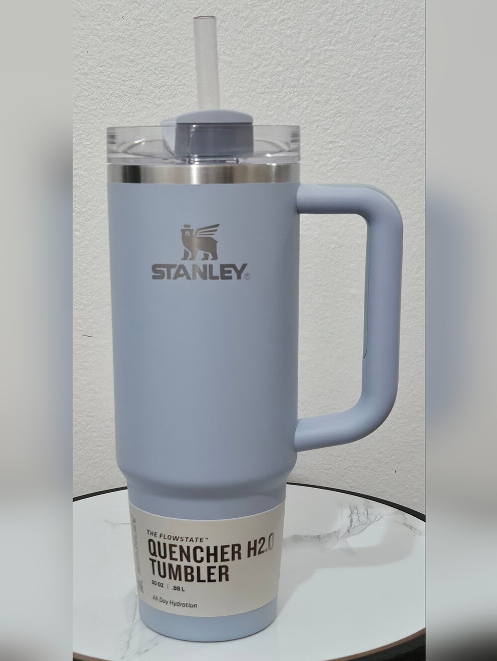New 30oz Stanley Quencher H2.0 FlowState Tumbler